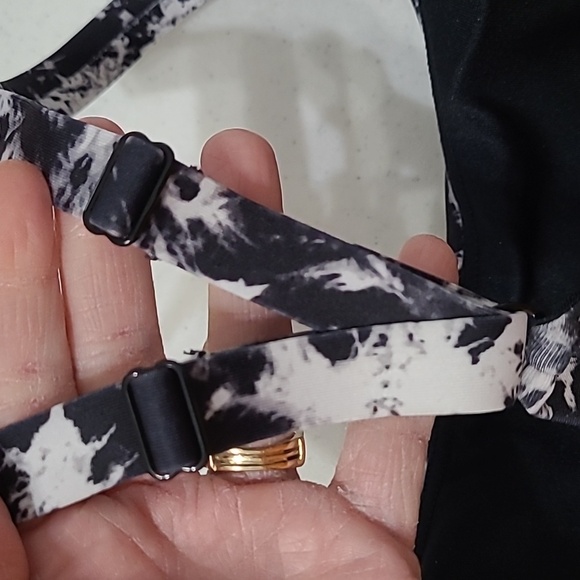 NovaSport Black & White Marbled Sports Bra size Large - Picture 4 of 6